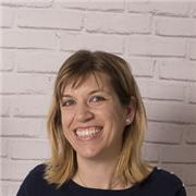 Profesora de primaria con mucha experiencia y paciencia